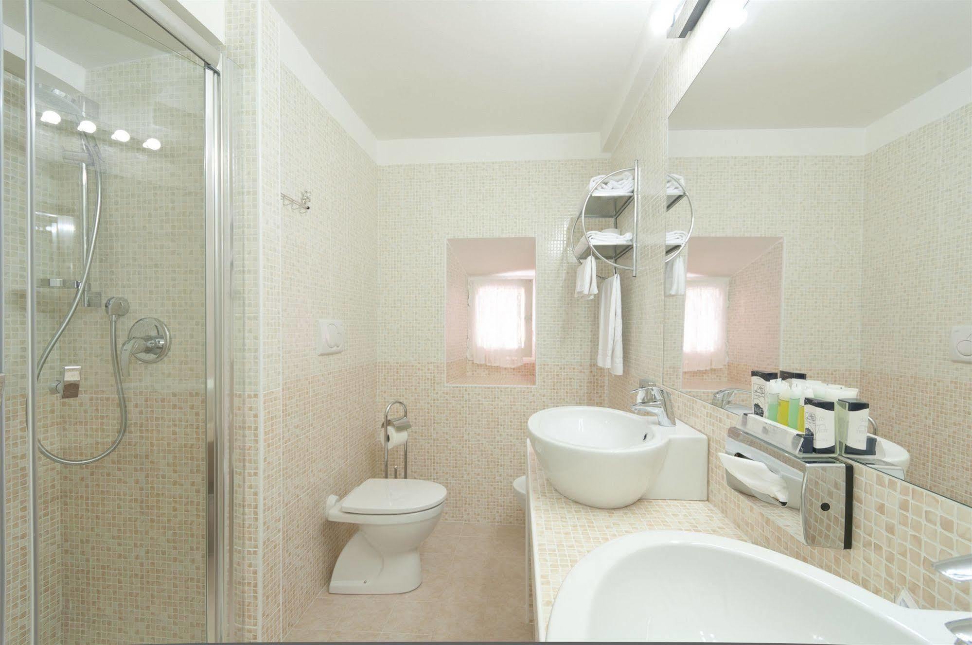 Hotel Trevi 41 3*